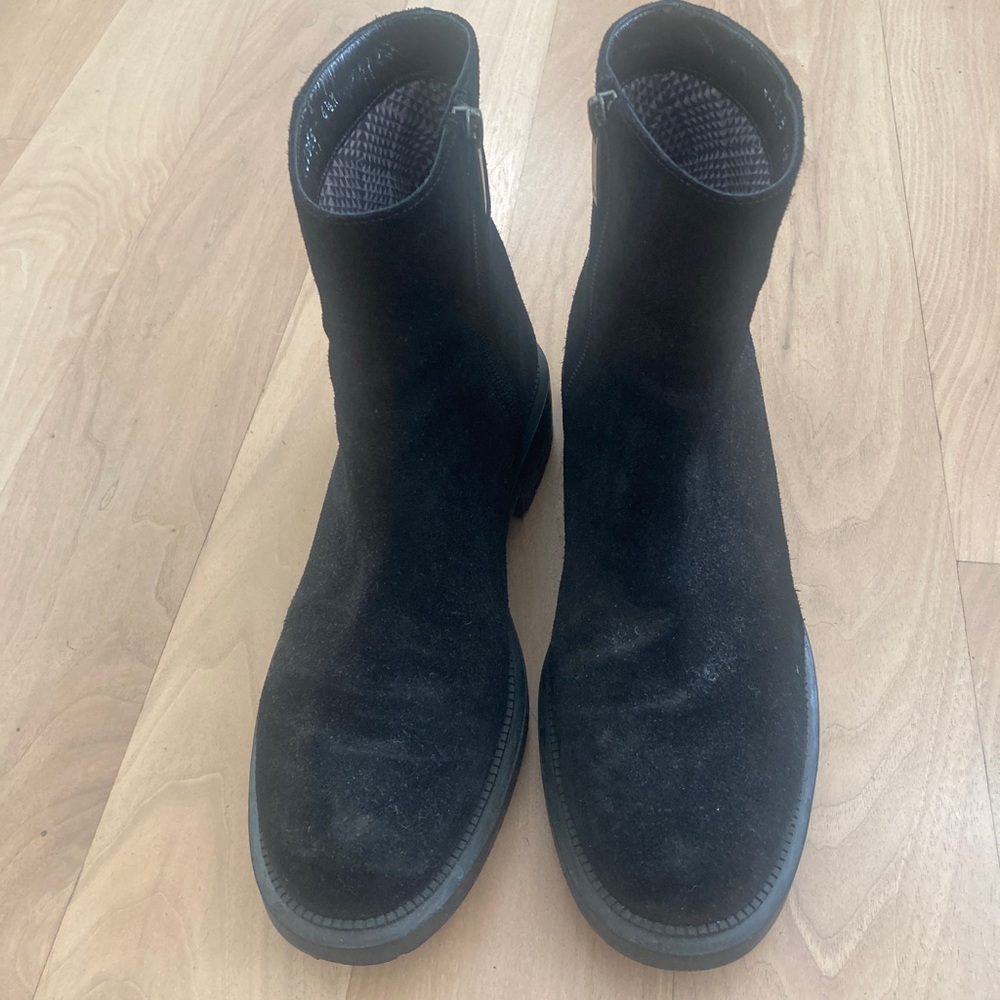 Aquatalia suede ankle boots